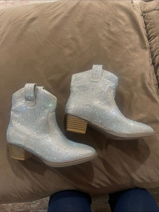 Other - Sparkling Silver Western Ankle Boots - girls